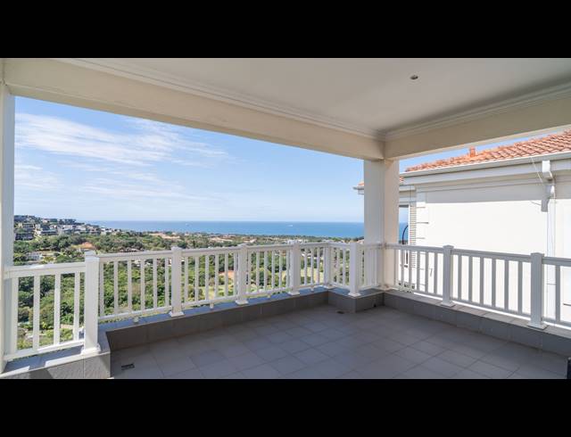4 BEDROOM APARTMENT FOR SALE IN LA LUCIA RIDGE